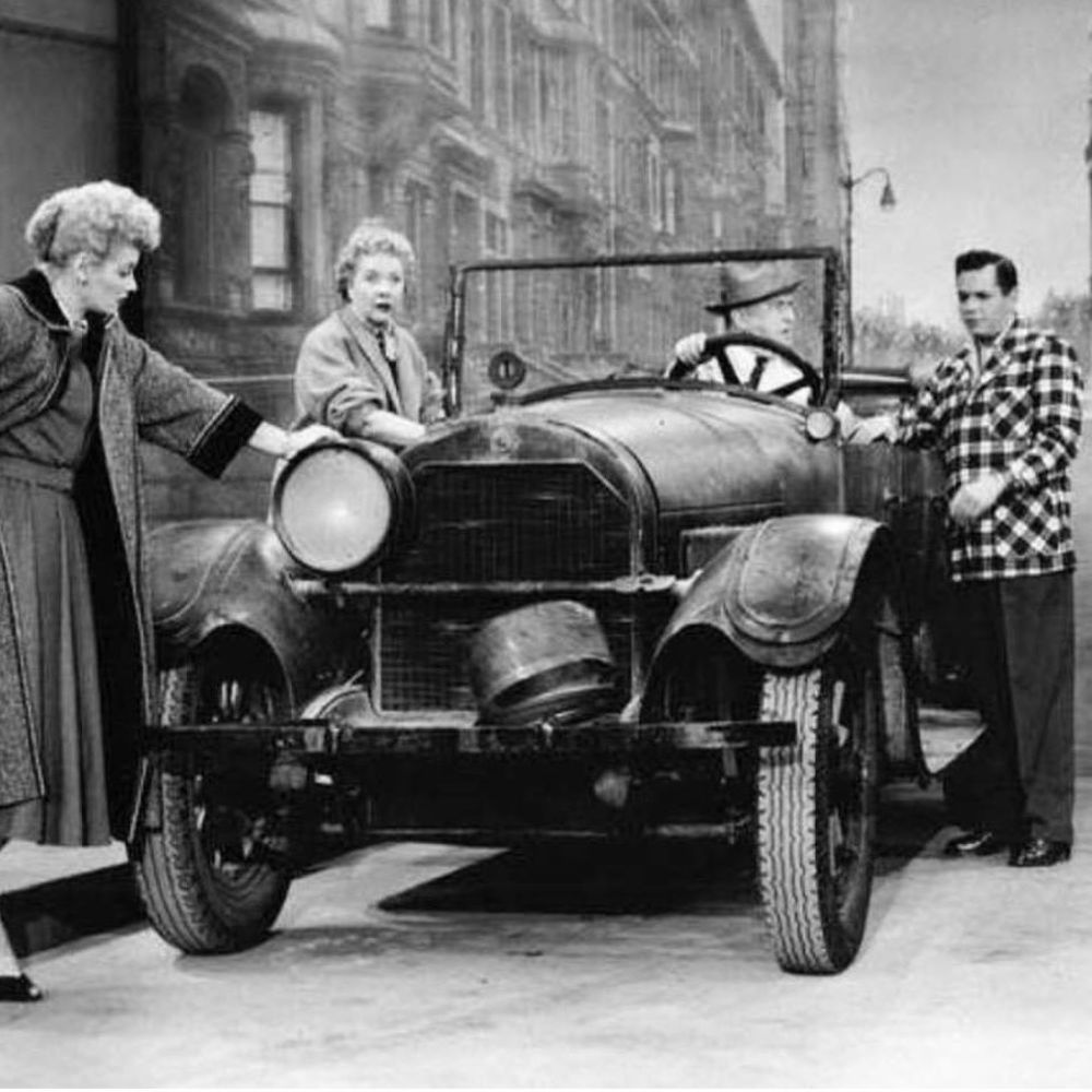 Meet your Posher, Leticia